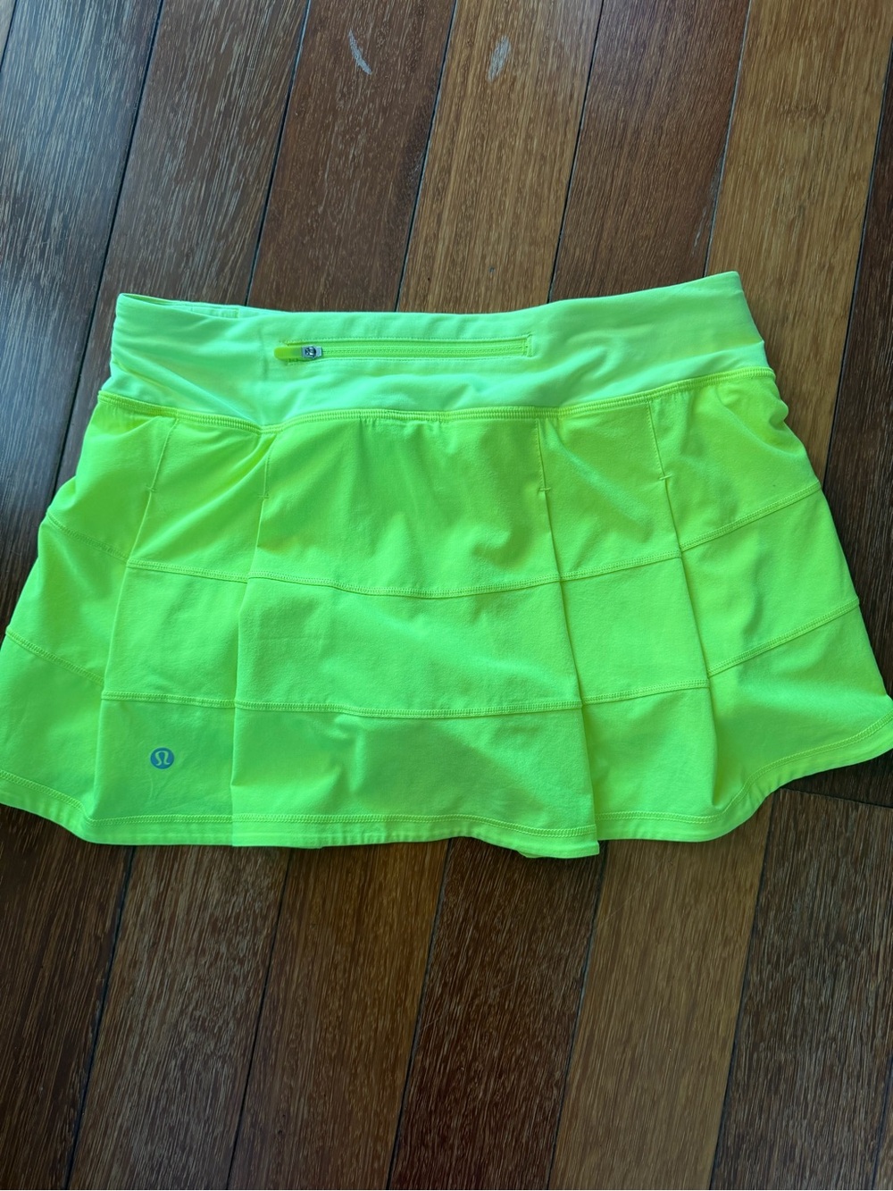 lululemon athletica Neon Yellow Active Skirt size 6 pace rival mid rise - Picture 3 of 5